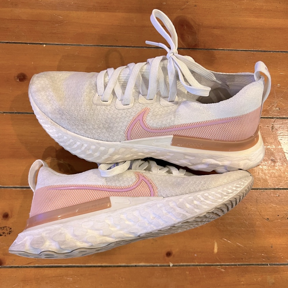 Cream and Pink Nike Reacts